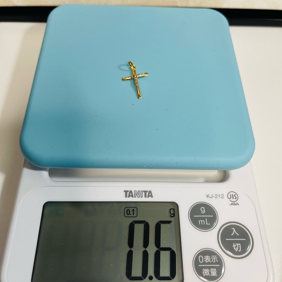 ❗️ SOLD❗️ 18K SAUDI GOLD PENDANT - Picture 3 of 6